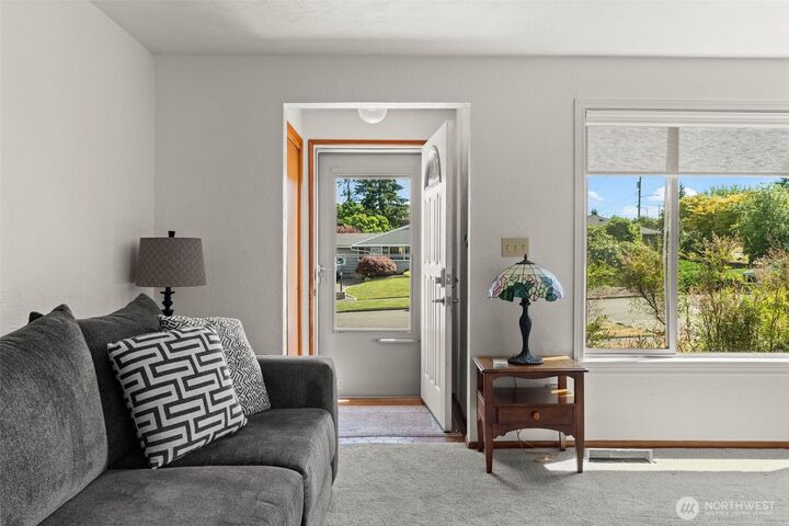 Property Photo: 4817 N 22nd Street WA 98406
