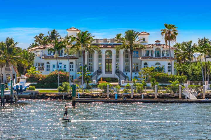 Property Photo:  709 Idlewyld Drive  FL 33301 