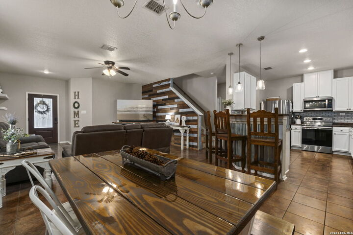 Property Photo: 136 Lilly Crk TX 78006