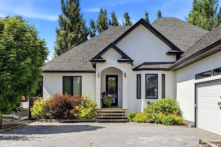 Property Photo:  1011 Otterloo Street  SK S0G 2K0 