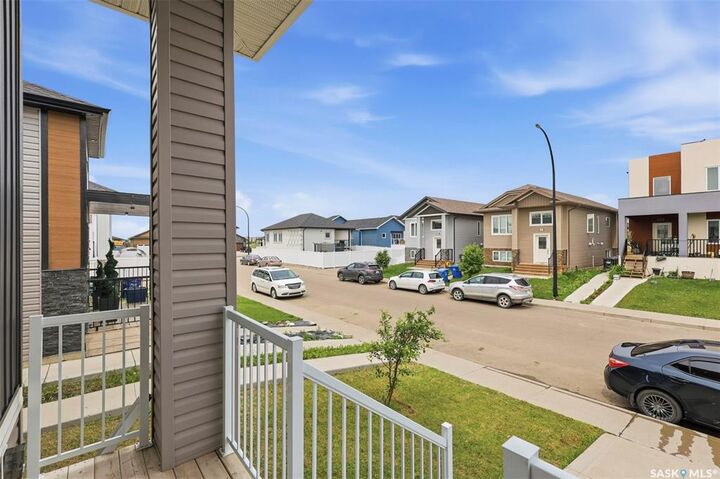 Property Photo:  434 McArthur Crescent  SK S7L 6Y3 