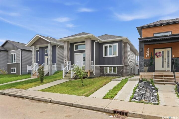 Property Photo:  434 McArthur Crescent  SK S7L 6Y3 