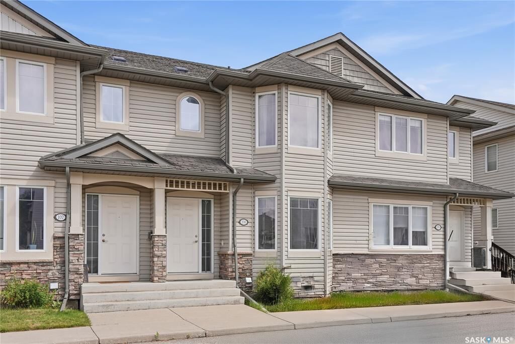 Property Photo: 415 Lynd Crescent 106 SK S7T 0C2
