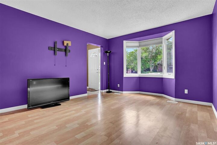 Property Photo:  618 Sweeney Street  SK S4T 6H4 