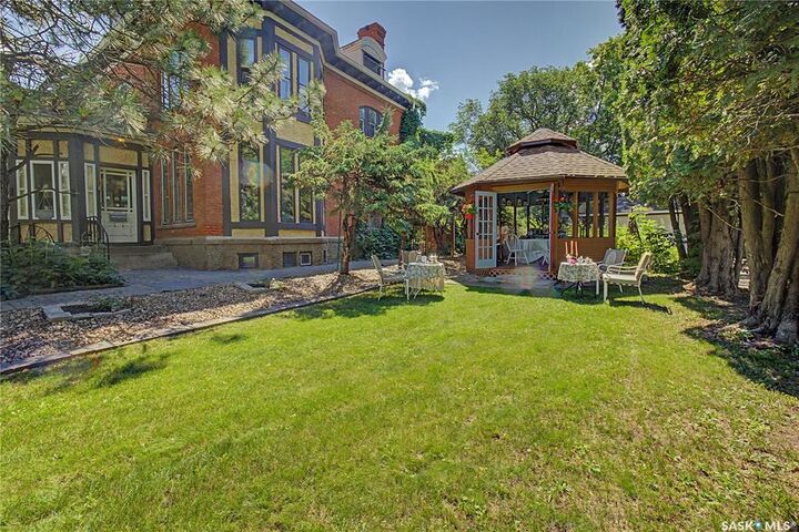 Property Photo: 313 19th Street W SK S6V 4C8