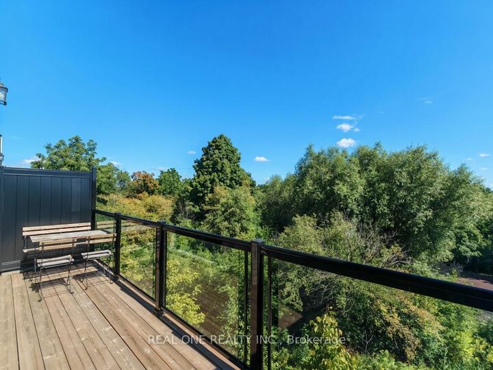 Property Photo:  19 Woodstream Drive  ON M9W 0G1 