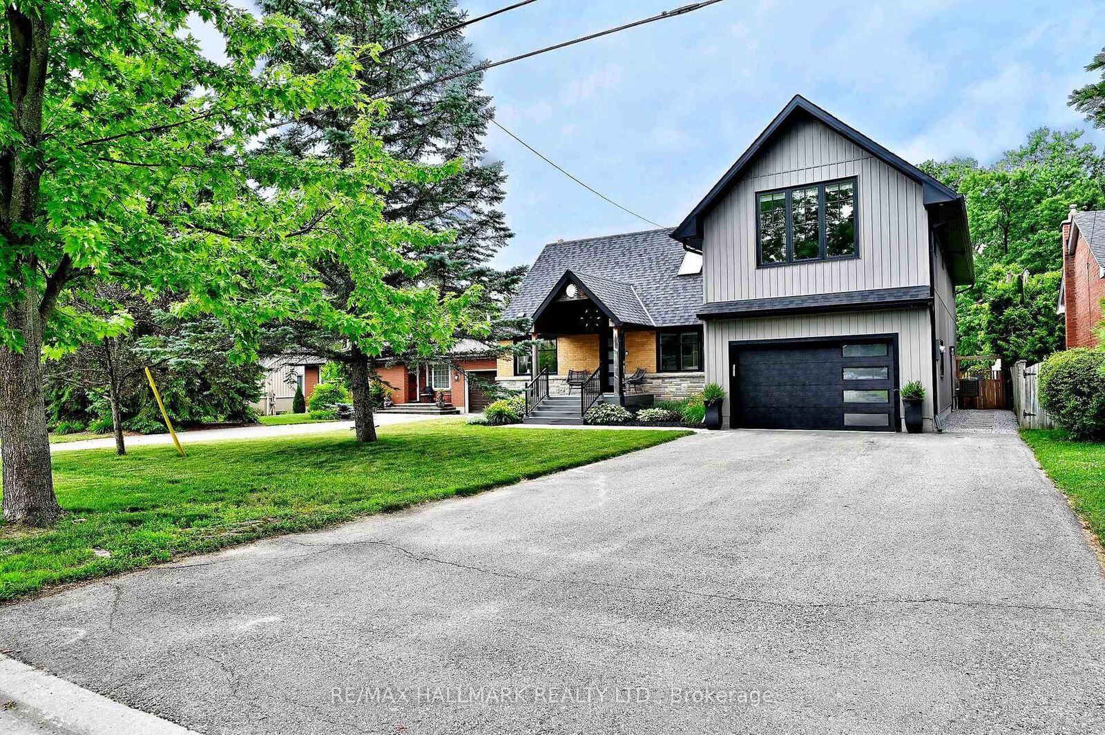 Property Photo:  334 Stewart Street  ON L3Y 3M6 