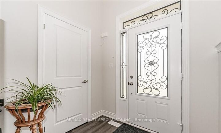 Property Photo:  230 Farley Road 4  ON N1M 0H6 