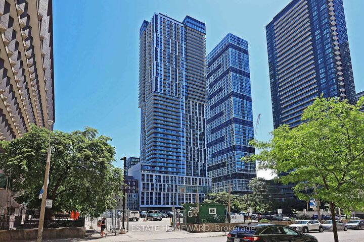 251 Jarvis Street 2006 — photo 1