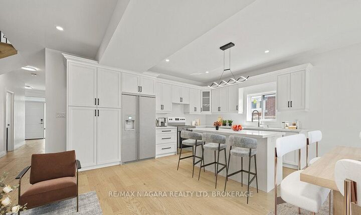 Property Photo:  185B Rykert Street  ON L2S 2B5 