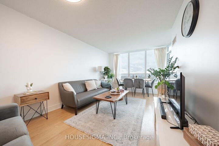 Property Photo: 15 Greenview Avenue 2508 ON M2M 4M7