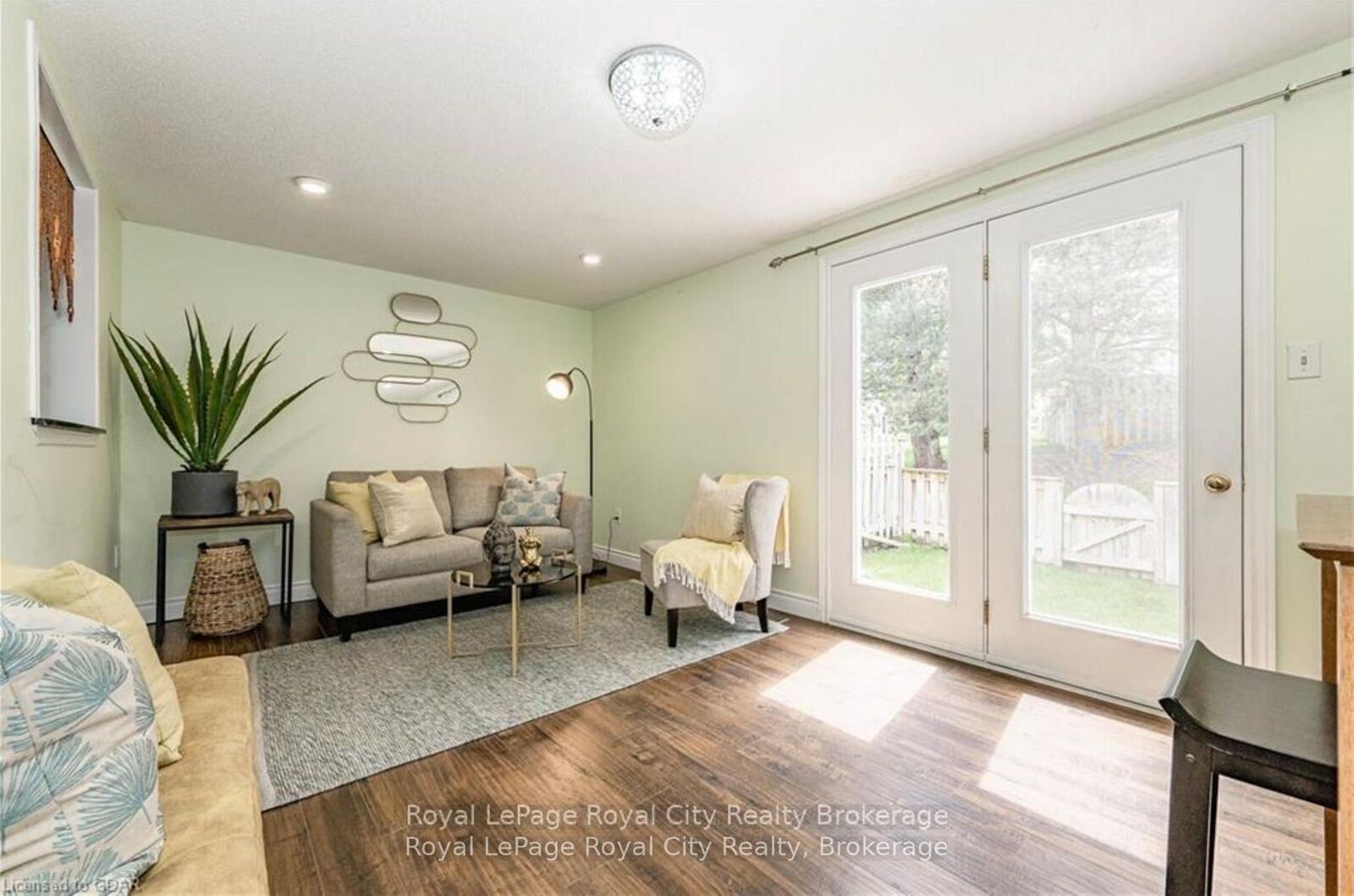Property Photo:  180 Marksam Road 80  ON N1H 8G6 