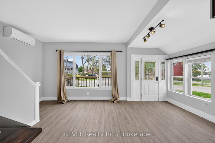 Property Photo:  15 Phipps Street  ON L2A 2V1 
