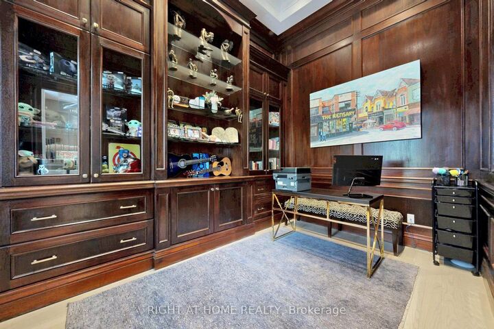 Property Photo: 377 Brooke Avenue ON M5M 2L5