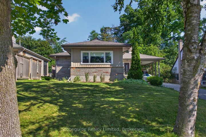 Property Photo:  702 Walkerfield Avenue  ON K9J 4W4 