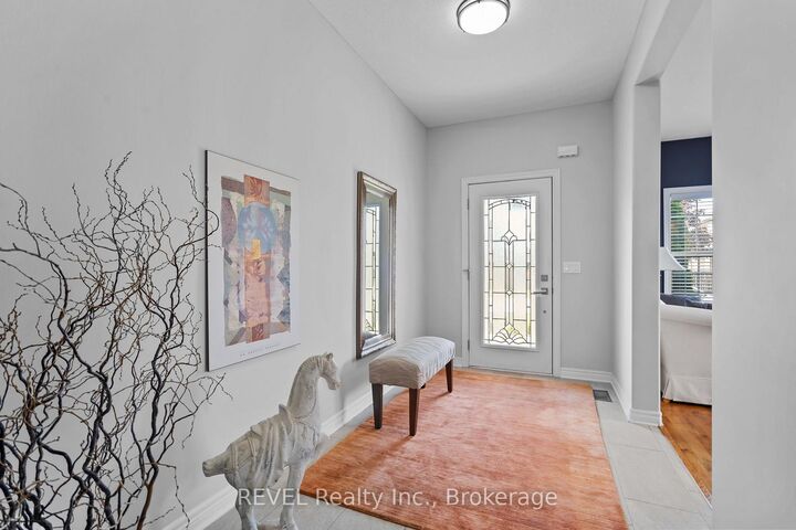 Property Photo: 16 Maracay Way ON L2W 1C5