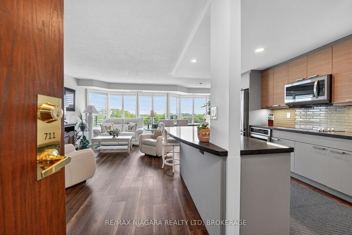 Property Photo: 81 Scott Street 711 ON L2N 7L5