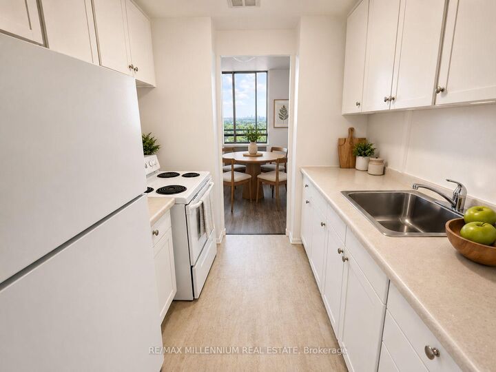 Property Photo:  250 Frederick Street 1106  ON N2H 2N1 