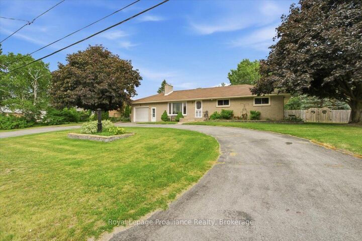 Property Photo:  178 Riverside Parkway  ON K0K 2C0 