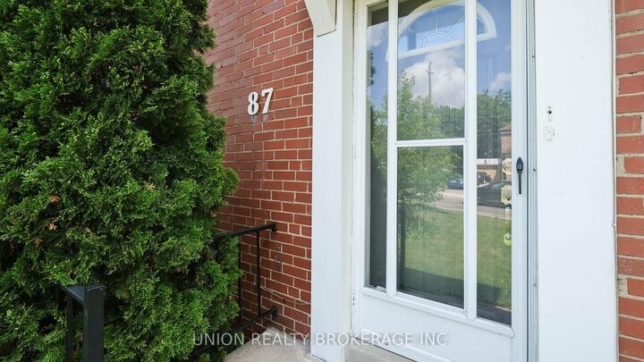 Property Photo:  87 Midland Avenue  ON M1N 3Z8 
