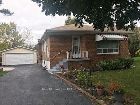 Property Photo: 146 Brenda Crescent Bsmt ON M1K 3C7