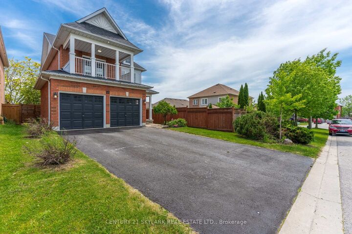 Property Photo: 27 Clair Avenue ON L1M 2G8