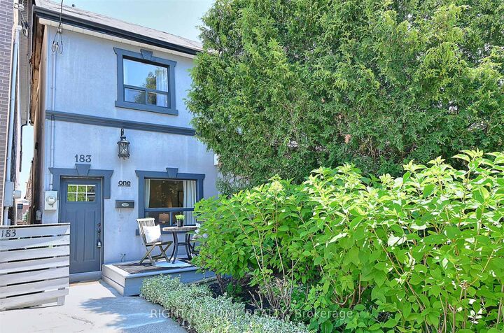 Property Photo: 183 Earlscourt Avenue ON M6E 4B2