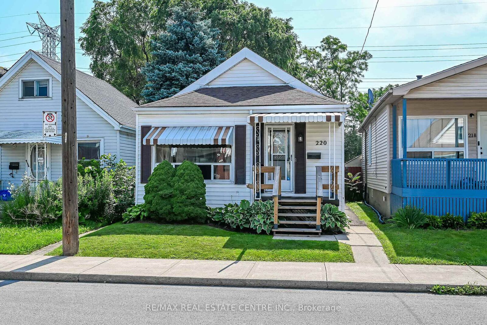 Property Photo:  220 Paling Avenue  ON L8H 5J7 