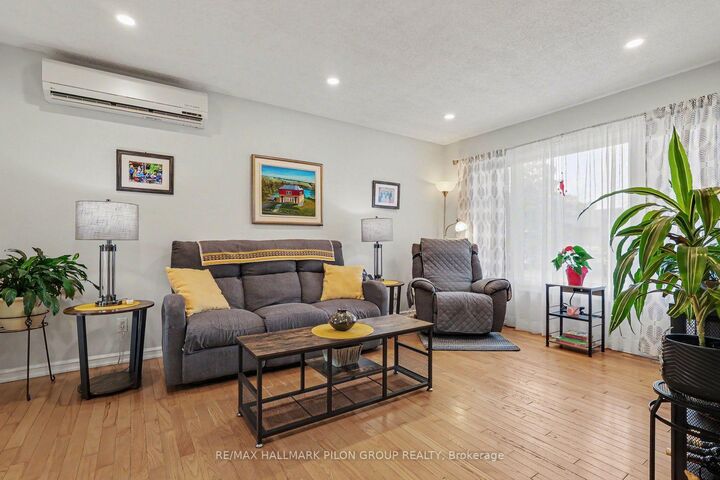 Property Photo: 965 Cote Street ON K4K 1J6