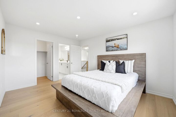 Property Photo:  107 Rugman Crescent  ON L9X 2A5 