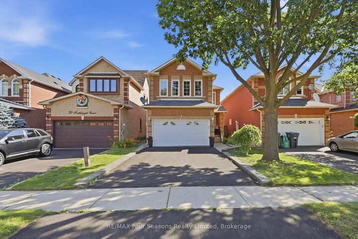 32 Faithknight Court — photo 1