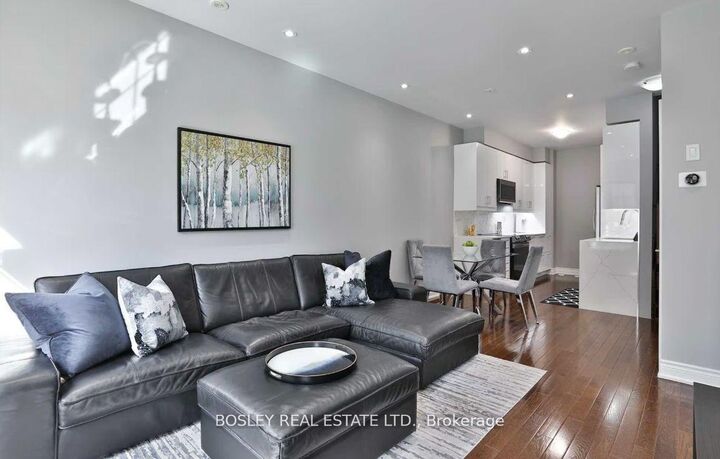 Photo de la propriété: 45 Hargrave Lane 148 ON M4N 0A4