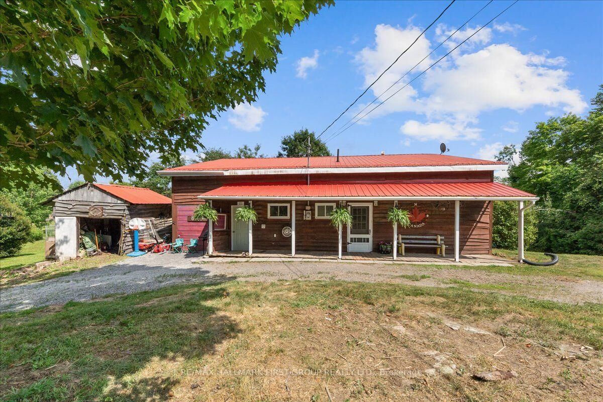 Property Photo: 876 Cordova Road ON K0K 2M0