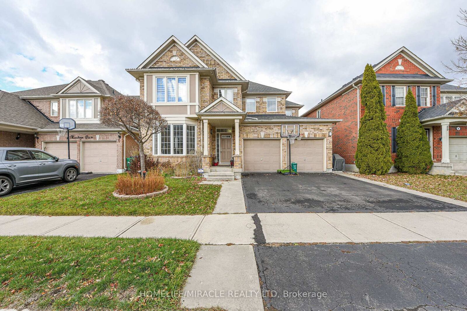 Property Photo:  6 Mendoza Drive  ON L7A 3M3 