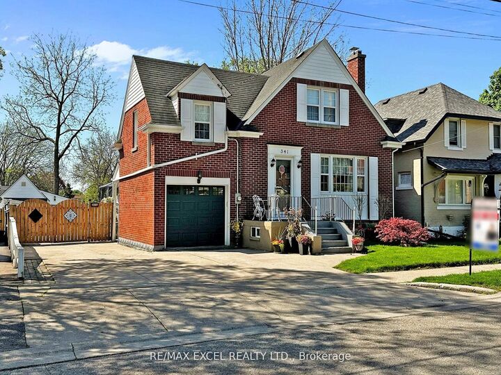 Property Photo:  341 Richmond Street E  ON L1G 1E8 
