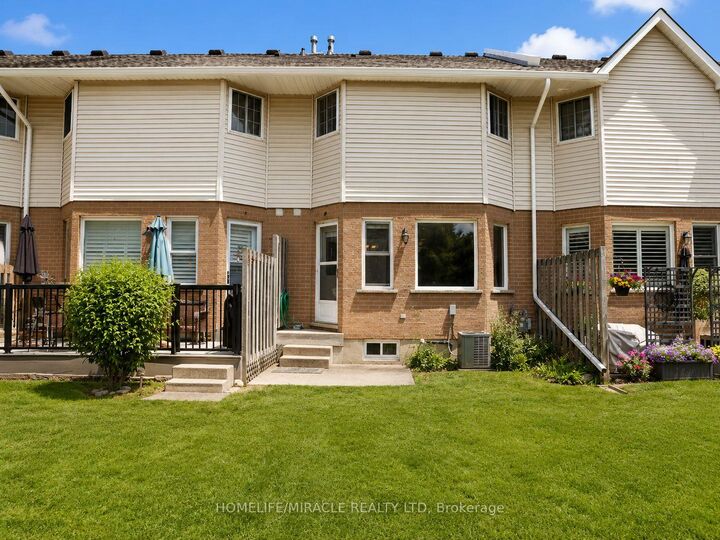 Property Photo:  10 Holborn Court 38  ON N2A 3Y9 