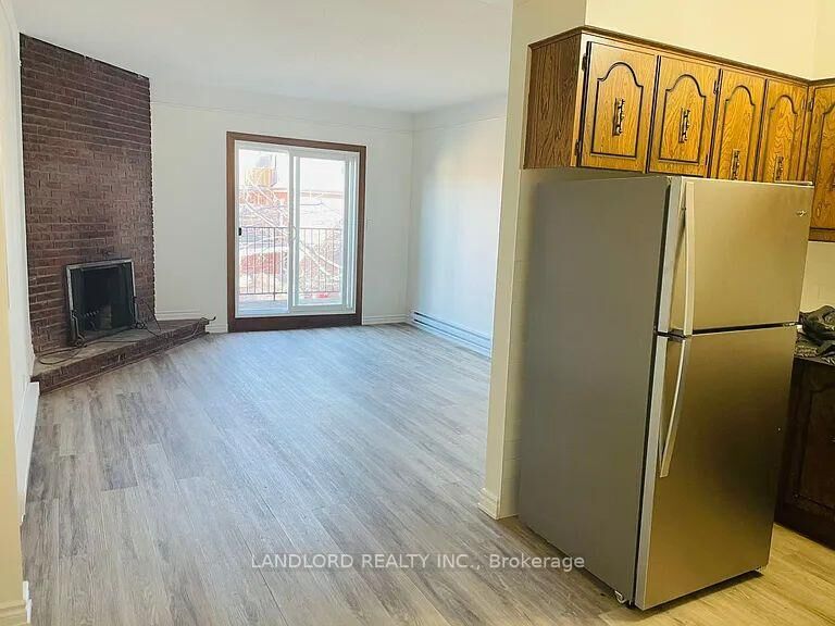 Property Photo: 73 Roncesvalles Avenue 2 ON M6R 2K6
