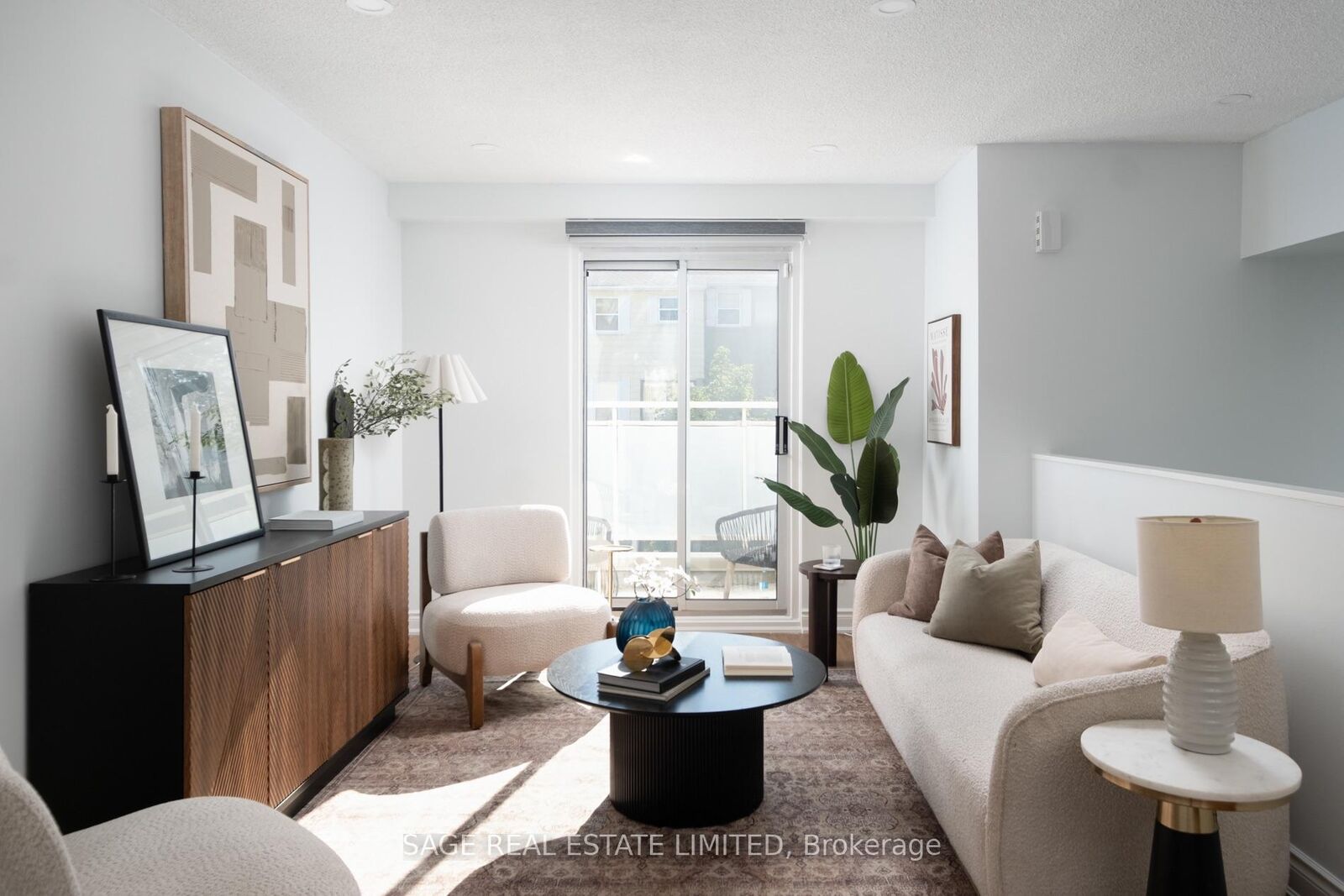 Property Photo:  1862 John Street  ON L3T 1Z1 