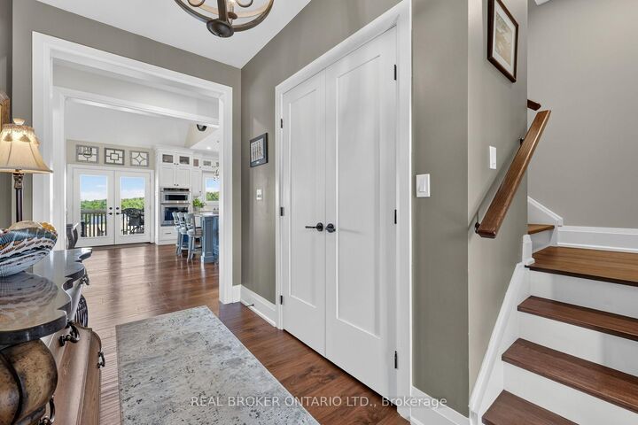 Property Photo: 29 Thoroughbred Drive ON L0K 1E0