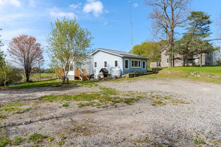 Property Photo: 6804 6th Concession Road ON K6V 5T5