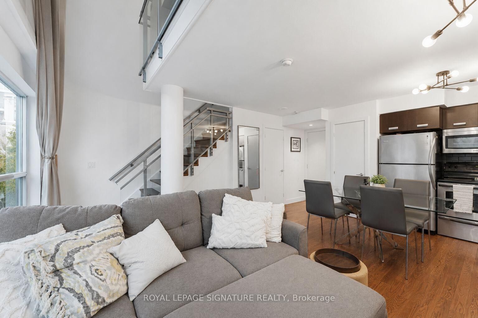 Property Photo: 80 Western Battery Road 420 ON M6K 3S1