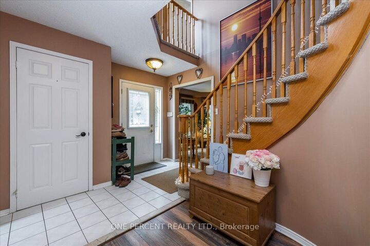 Property Photo: 194 Livingstone Street W ON L4N 6Z9