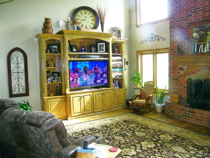Property Photo: 1200 Hickory OK 74881