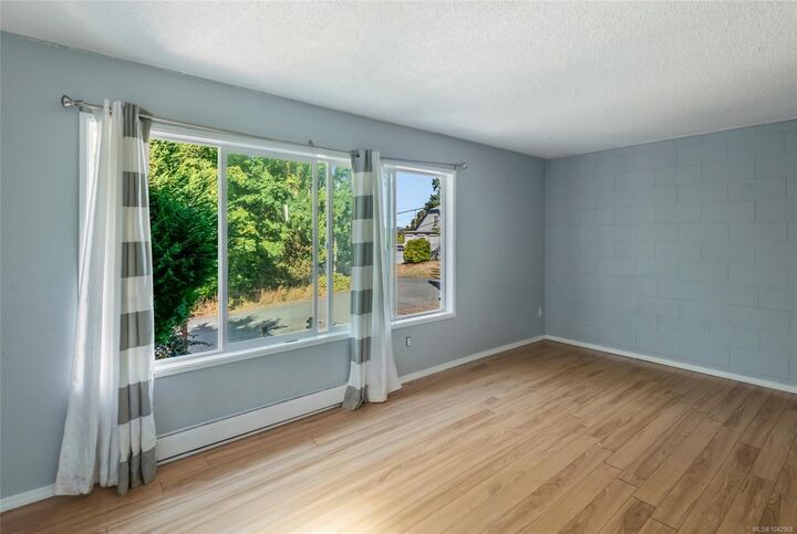 Property Photo:  2595 2nd Ave  BC V9Y 2A2 