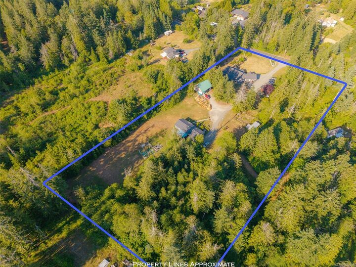 Property Photo: 6718 Cypress Blvd BC V9Y 8T7