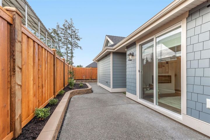 Property Photo:  410 Hummingbird Pl  BC V9P 1K1 