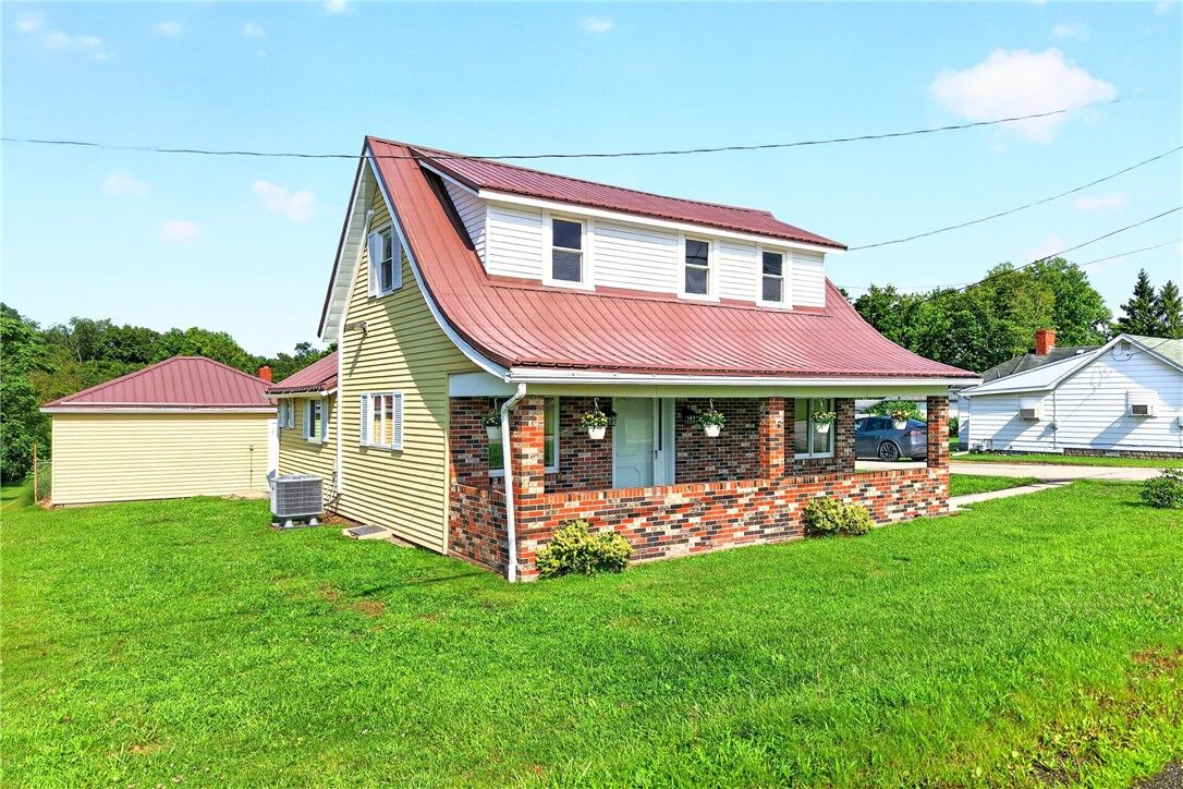 Property Photo:  403 Perry Avenue  PA 15012 