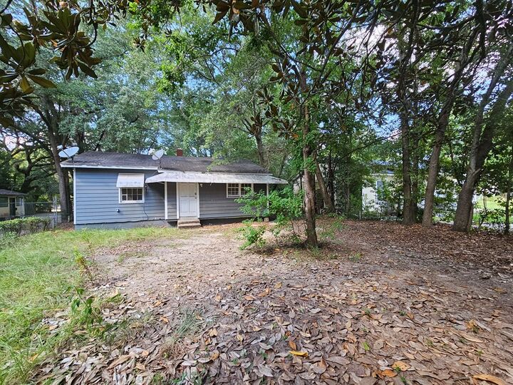 Property Photo:  807 Lincoln Avenue  GA 31701 