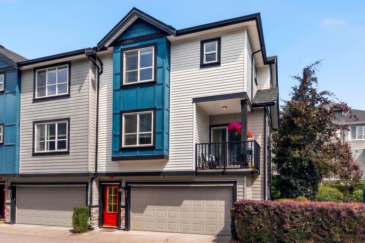 20856 76 Avenue 23 — photo 1