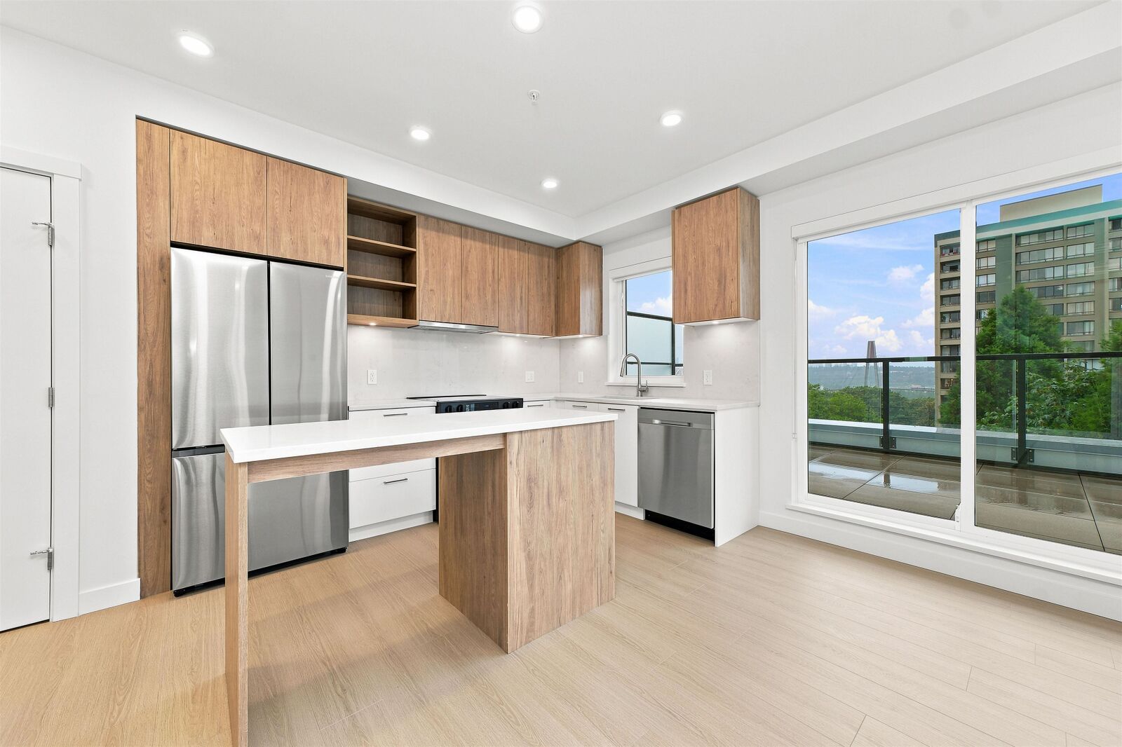 Property Photo: 82 First Street 423 BC V3L 0L8